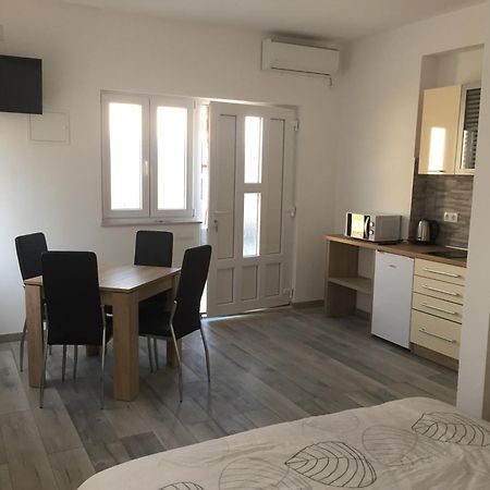 Apartment Goreta Trogir Buitenkant foto